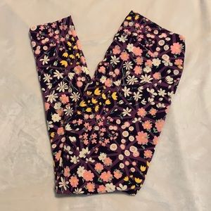 Lularoe floral purple leggings